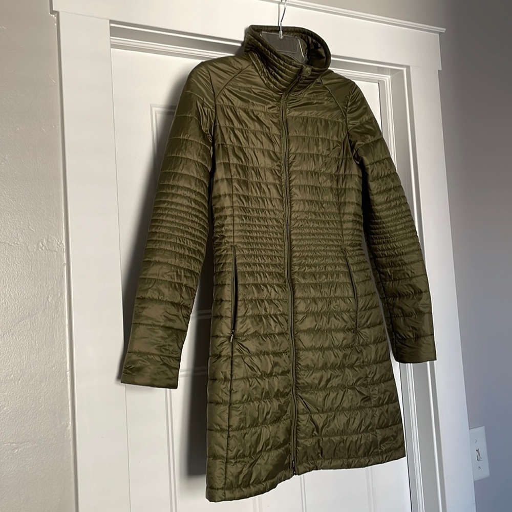 Patagonia packable puffer coat